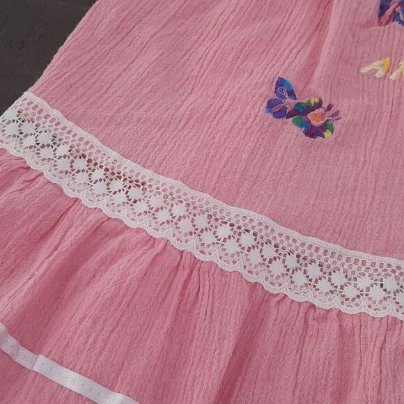 Little girls dress great condition handmade lace details - Picture 3 of 5